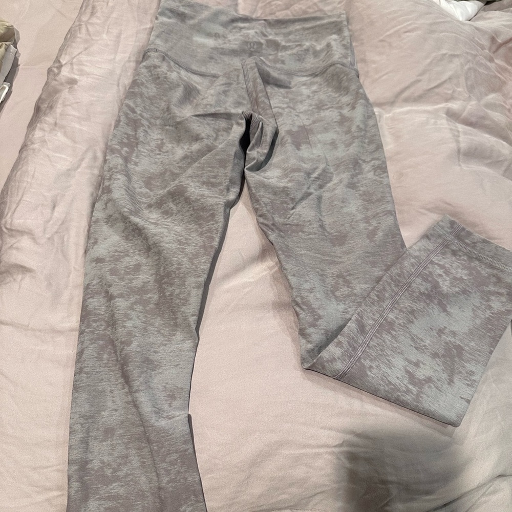 Lululemon wunder train high-rise crop 23’’